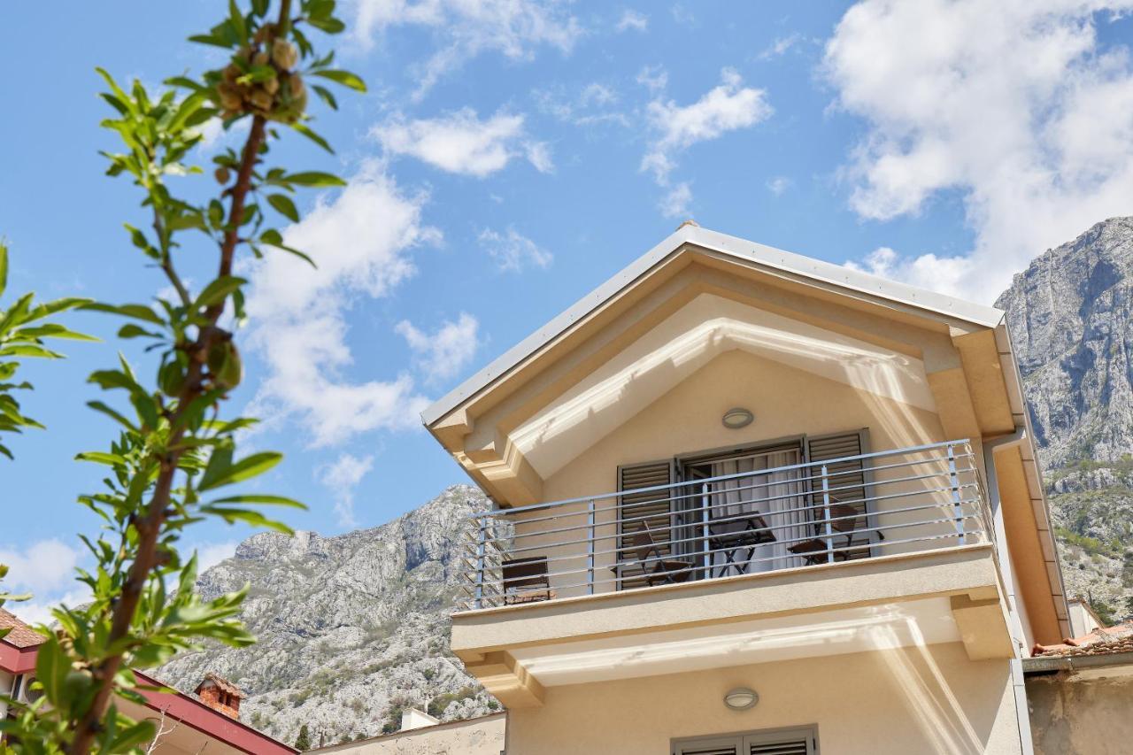 Apartment Mrsulja Kotor Ngoại thất bức ảnh